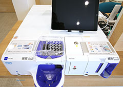 特長イメージ:自動精算機を導入